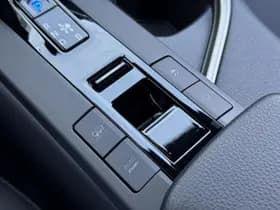 Toyota C hr thumbnail 20