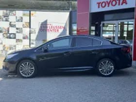Toyota Avensis thumbnail 3
