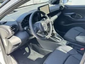 Toyota Yaris thumbnail 6