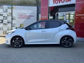 Toyota Yaris thumbnail 8