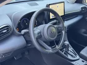 Toyota Yaris thumbnail 12