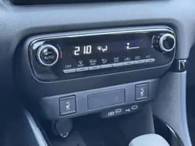 Toyota Yaris thumbnail 16