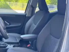 Toyota Yaris thumbnail 32