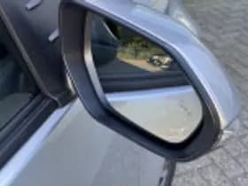 Toyota Yaris thumbnail 38