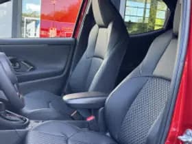 Toyota Yaris thumbnail 5