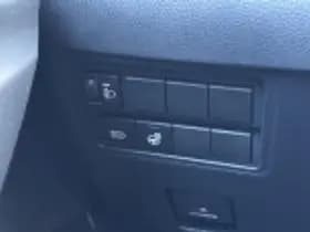 Toyota Yaris thumbnail 42