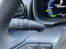 Toyota Yaris thumbnail 51