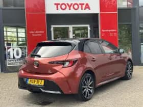 Toyota Corolla thumbnail 5