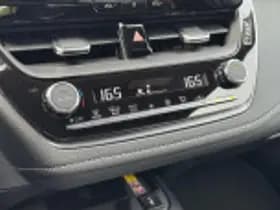 Toyota Corolla thumbnail 54
