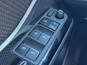 Toyota C hr thumbnail 19