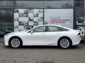 Toyota Mirai thumbnail 38
