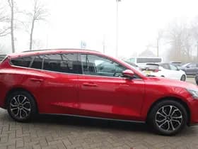 Ford Focus thumbnail 15
