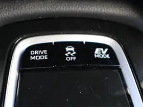 Toyota Corolla thumbnail 40