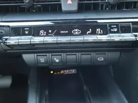 Toyota C hr thumbnail 27