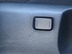Toyota C hr thumbnail 24