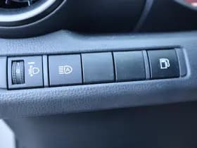 Toyota C hr thumbnail 28
