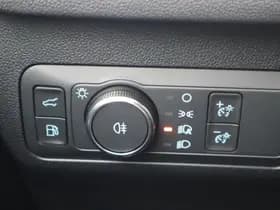 Ford Kuga thumbnail 33