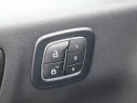 Ford Kuga thumbnail 77