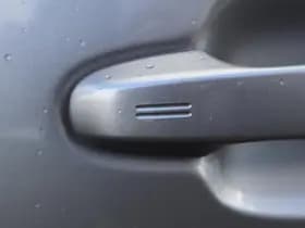 Toyota C hr thumbnail 18