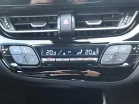 Toyota C hr thumbnail 36