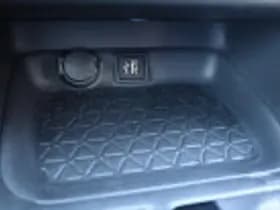 Toyota RAV4 thumbnail 78
