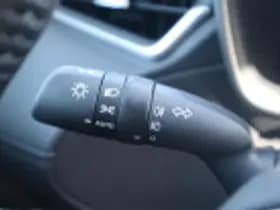 Toyota Corolla thumbnail 70