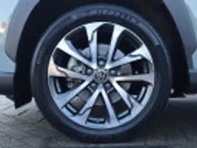 Toyota Corolla thumbnail 53