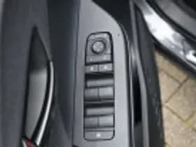 Toyota C hr thumbnail 63