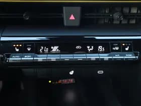 Toyota C hr thumbnail 38