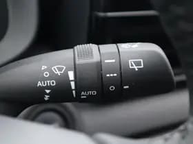 Toyota Yaris thumbnail 33