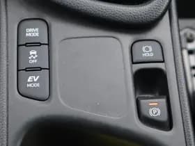 Toyota Yaris thumbnail 42