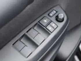 Toyota Yaris thumbnail 62
