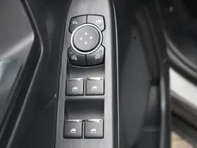 Ford Kuga thumbnail 32