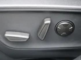 Ford Kuga thumbnail 33