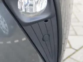 Toyota C hr thumbnail 16