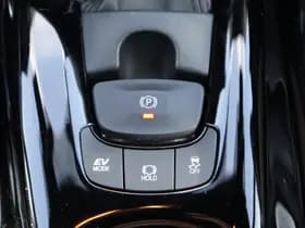 Toyota C hr thumbnail 40