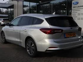 Ford Focus thumbnail 9
