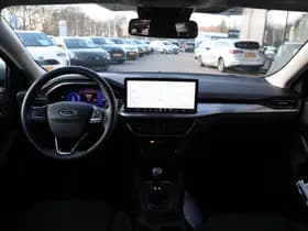 Ford Focus thumbnail 24