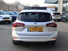 Ford Focus thumbnail 4