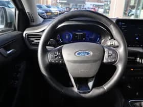 Ford Focus thumbnail 25