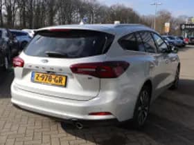 Ford Focus thumbnail 6