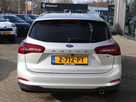 Ford Focus thumbnail 10