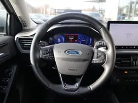 Ford Focus thumbnail 24