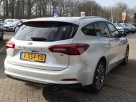 Ford Focus thumbnail 6