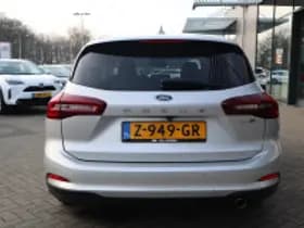 Ford Focus thumbnail 4