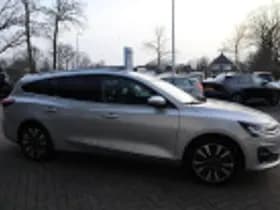 Ford Focus thumbnail 45