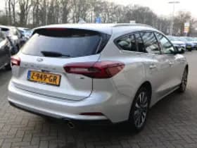 Ford Focus thumbnail 6