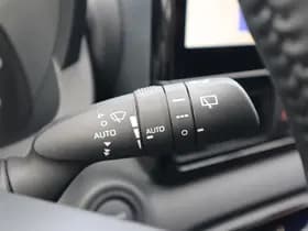 Toyota Yaris thumbnail 33