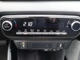 Toyota Yaris thumbnail 37