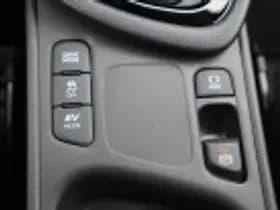 Toyota Yaris thumbnail 78